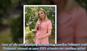 Amandine Pellissard enceinte  elle révèle la date de son terme en sous-vêtements à dentelle rouge