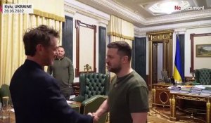 Sean Penn, à nouveau en Ukraine, rencontre le président Zelensky