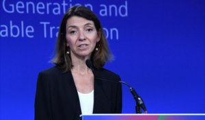 GALA VIDEO - Laurence Boone ministre des Affaires européennes : couple, enfant, amitié… que sait-on de sa vie privée ?