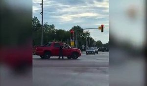 Fusillade près de Chicago - Les images de l'arrestation cette nuit du tireur après une chasse à l'homme dans toute la région