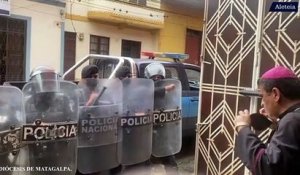 Après deux semaines d’assignation à résidence, Mgr Rolando Alvarez, évêque de Matagalpa, au Nicaragua, a été arrêté