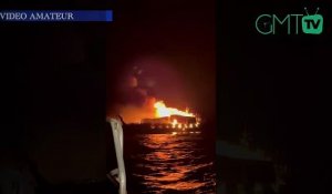 [#DîDîî] Un bateau de la CNNII en flamme au large de Port-Gentil