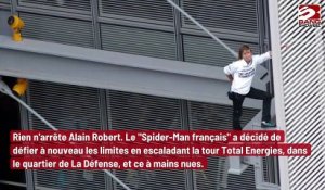 Spider-Man à la française ! À mains nues, un homme de 60 grimpe la Tour Total de La Défense