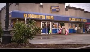 Louez un DVD avec la bande-annonce de la sitcom Netlfix : Blockbuster (VO)