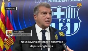 Barcelone - Laporta rend hommage à Piqué, "une référence du Barcelonisme"