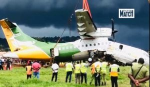 Accident d'avion en Tanzanie : l'épave extraite du lac Victoria