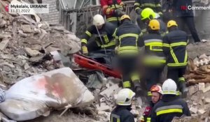 Ukraine : un immeuble d'habitation détruit par une frappe russe jeudi soir à Mykolaïv