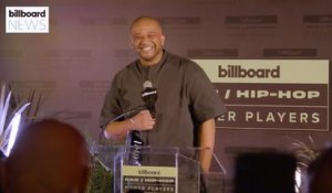 Tim Hinshaw Accepts Executive of the Year Award From SZA At R&B & Hip-Hop Power Players 2022 | Billboard News