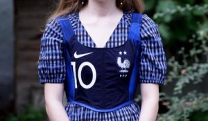 Coupe du monde : cette jeune créatrice transforme les maillots de foot en corsets