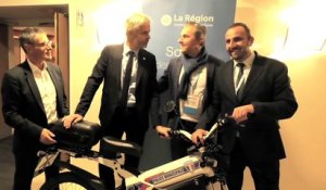 Matériel - Quand Laurent Wauquiez découvre le cyclo électrique eTricks fabriqué dans sa Région Auvergne-Rhône-Alpes