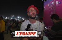 A Doha, les supporters français sous le charme de Giroud et Mbappé -  Foot - CM 2022 - Bleus