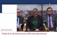 La Première ministre Elisabeth Borne déclenche pour la huitième fois l'article 49.3 pour faire adopter sans vote la partie "recettes" du projet de budget de l'Etat pour 2023 en nouvelle lecture