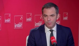 Olivier Véran : "Si le port du masque était rendu obligatoire, vous me demanderiez pourquoi on l'a fait plutôt que de faire confiance aux Français."