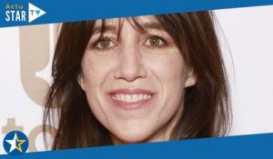 Charlotte Gainsbourg immortalise un moment de tendresse de sa fille Alice Attal et son boyfriend...