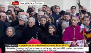 Obsèques ce matin du Pape émérite Benoît XVI: La cérémonie, présidée par le pape François, a commencé à 9h30 en présence de nombreux chefs d'Etat et de gouvernement - Regardez