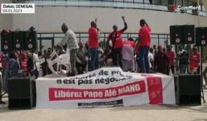 [No Comment] Sénégal : manifestation de soutien au journaliste emprisonné Pape Alé Niang