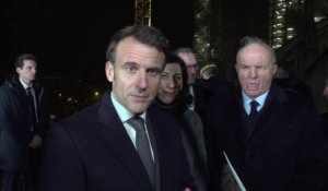 "On ne pouvait pas dire aux gens vous allez en prendre pour 10 ou 15 ans", Emmanuel Macron en visite sur le chantier de Notre-Dame justifie l'objectif d'une réouverture du monument en 2024