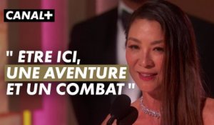 Les larmes et l'émotion de Michelle Yeoh - Golden Globes 2023 - CANAL+