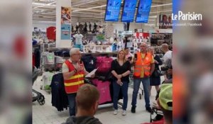 Mobilisation en chanson pour un salarié d’Auchan mis à pied... car il chantait trop fort