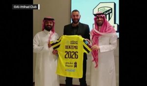 Al Ittihad - Les images de la signature de Karim Benzema