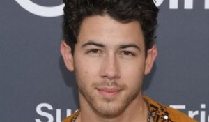 Un an après la naissance de leur bébé par mère porteuse, Nick Jonas et Priyanka Chopra dévoilent enfin le visage de Malti Marie : mais quelle b...