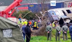 Collision de deux trains en Grèce : "une tragique erreur humaine", selon le Premier ministre
