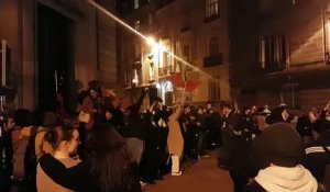 Manifestation spontanée à Limoges après l'annonce du 49.3 sur la réforme des retraites