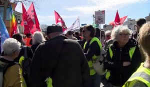 Martigues ne lâche rien et manifeste à domicile