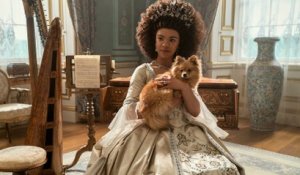 « La Reine Charlotte » : la série dérivée de « Bridgerton » dévoile une bande-annonce romantique