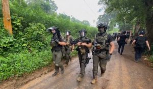 Opération anti-migrants à Mayotte : CRS et policiers du RAID interviennent dans les bidonvilles