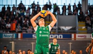 Volley-Ball: Ryley Barnes reste au TLM