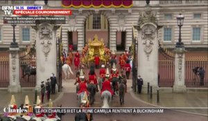 Charles III: la procession royale arrive à Buckingham Palace