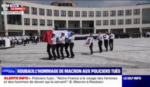 Hommage aux trois policiers tués: les cercueils quittent la place d'armes, portés par des camarades de promotion des victimes