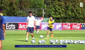 Reportage - L'équipe de France espoirs de foot s'entraîne à Gières