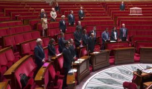 Une minute de silence respectée à l'Assemblée nationale en hommage au pompier décédé à Saint-Denis en luttant contre un incendie