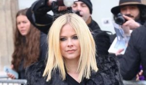 Avril Lavigne : après les rumeurs de sa rupture avec Tyga, elle a été photographiée avec lui