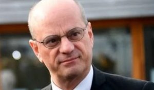 "TPMP" montre une vidéo embarrassante de Jean-Michel Blanquer qui joue à la marelle