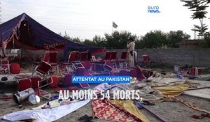 Pakistan: le groupe Etat islamique revendique l'attentat dont le bilan ne cesse de s'alourdir