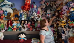 « Entre 350 et 400 peluches »  : la maison de Natacha regorge d’objets Disney