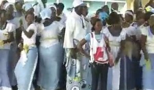Bénin: plus de 30.000 personnes à Cotonou pour la messe de Benoît XVI