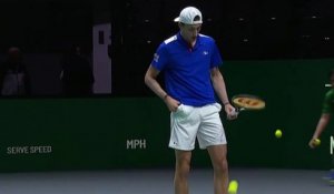 Le replay du 1er set de Humbert - De Minaur - Tennis - Coupe Davis