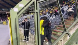 L'émotion des supporters au stade Roi Baudouin