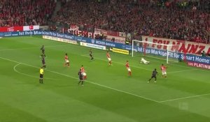 8e j. - Avec un Kane record, le Bayern au triple galop