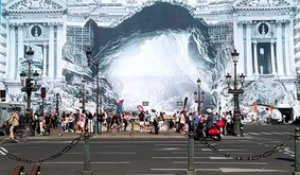 Façade de l'Opéra de Paris revisitée par l'artiste JR