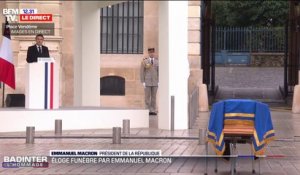 Hommage national à Robert Badinter: Emmanuel Macron fait le serment "d'être fidèle à ses engagements"