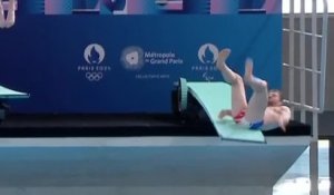 JO 2024 : un plongeur de l’équipe de France chute lourdement lors de l’inauguration du centre aquatique olympique