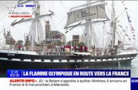 La flamme olympique en route vers la France à bord du Belem