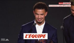 Le milieu du PSG Warren Zaïre-Emery élu meilleur espoir de Ligue 1 - Foot - Trophées UNFP