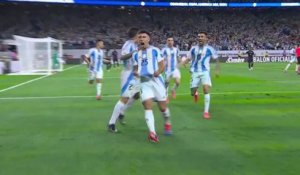 Le 1er but en sélection de Lisandro Martinez - Football - Copa America