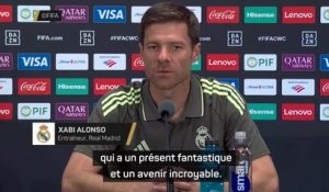 Real Madrid - Xabi Alonso enthousiasmé par "l'incroyable avenir" de Mastantuono